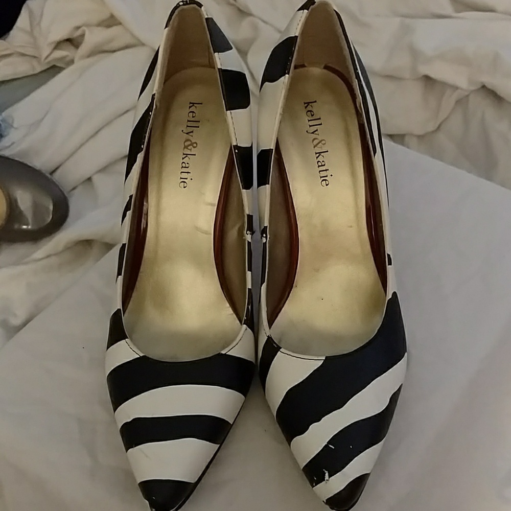 kelly & Katie zebra pattern heels 6.5
